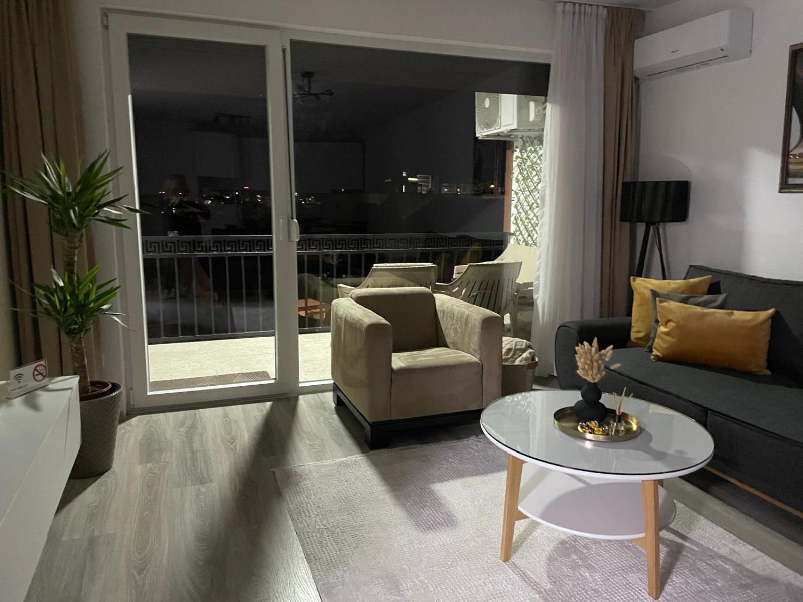 Apartment Prizreni-Free Private Parking ภายนอก รูปภาพ