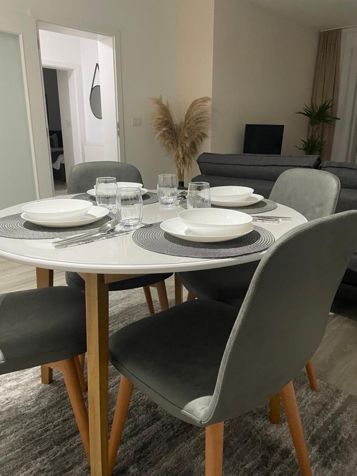 Apartment Prizreni-Free Private Parking ภายนอก รูปภาพ